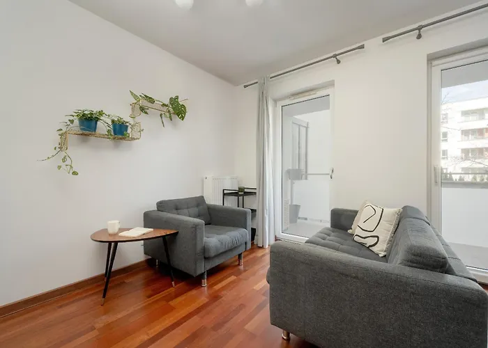 Black And Brown With Free Parking And Furnished Balcony In By Renters 아파트 브로츠와프